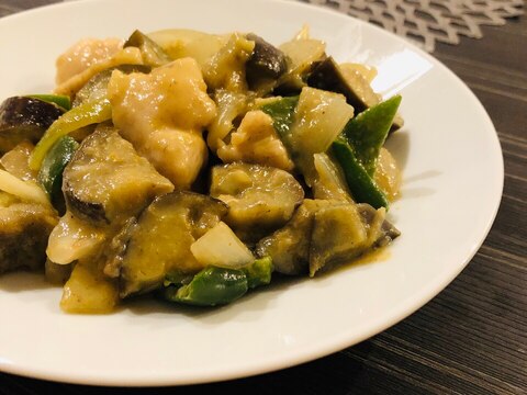 鶏むね肉の煮込まないグリーンカレー風炒め